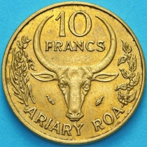 Мадагаскар 10 франков 1977 год.
