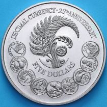 Новая Зеландия 5 долларов 1992 год. 25 лет десятичной системе валюты. BU