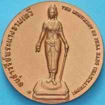 Таиланд настольная медаль. Статуя Phra Nang Chamthewi 