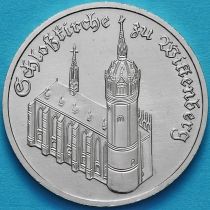 ГДР 5 марок 1983 год. Замковая церковь в Виттенберге.
