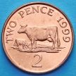 Монета Гернси 2 пенса 1999 год. Корова.