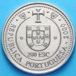 Монета Португалии 200 эскудо 2000 год. Земля Кортириал.